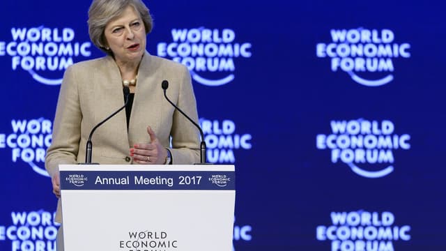 La Première ministre britannique a tenté de rassurer à Davos. 