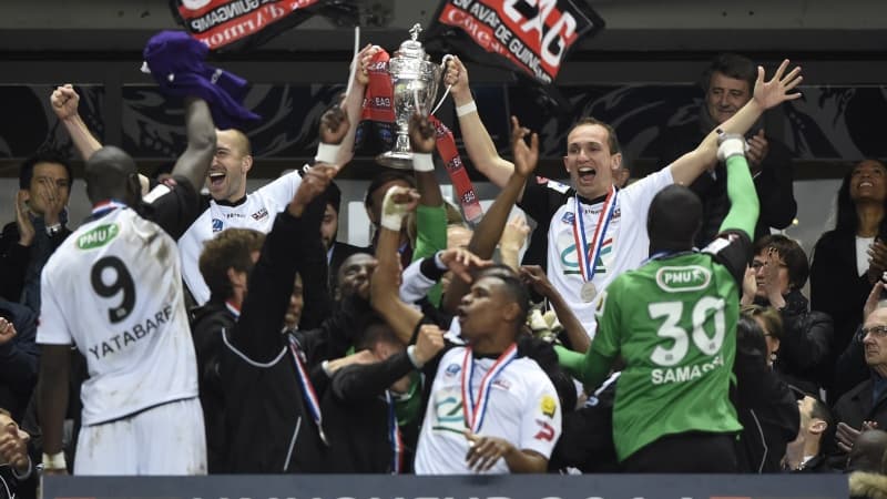 Les Guingampais soulèvent la Coupe de France pour la deuxième fois de leur histoire, après 2009