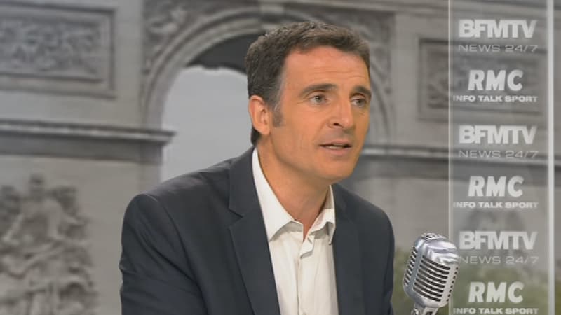 Eric Piolle, maire EELV de Grenoble, invité de BFMTV le 20 août 2015