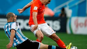 Le tacle de Javier Mascherano sur Arjen Robben