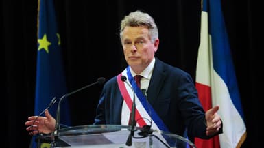 Fabien Roussel, secrétaire national du PCF, à Saint-Amand-les-Eaux, ville du Nord dont il est maire depuis quelques mois, le 30 janvier 2025 