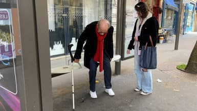 Les personnes âgées ont des difficultés pour se déplacer dans Paris