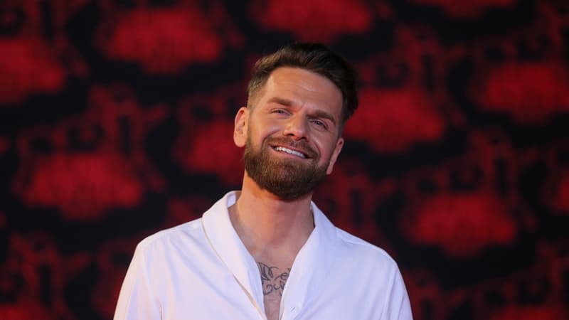 Le chanteur Keen'V, sur la scène des NRJ Music Awards, en novembre 2021. (Photo d'archive)