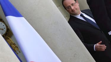 Un an après l'élection de François Hollande, 58% des Français estiment que la situation de la France s'est détériorée, contre 6% qui pensent qu'elle s'est améliorée, selon un sondage OpinionWay pour Le Figaro et LCI. /Photo prise le 18 avril 2013/REUTERS/