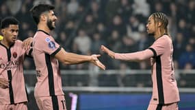 La célébration de Marco Asensio et Bradley Barcola avec le PSG, 9 novembre 2024