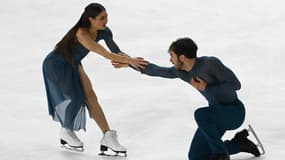 Laurence Fournier-Beaudry et Guillaume Cizeron au Grand Prix de France, à Angers, le 19 octobre 2025