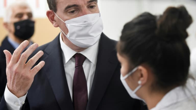 Le Premier ministre Jean Castex au CHU de Brest, le 20 novembre 2020