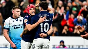 La joie des joueurs du XV de France face à l'Ecosse, le 16 mars 2025