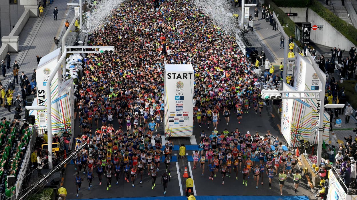 A 70 Ans Elle Court 7 Marathons En 7 Jours Sur 7 Continents