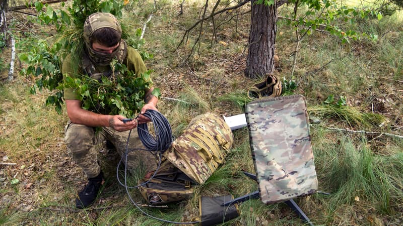L'Ukraine n'a plus d'intercepteurs: elle veut utiliser Starlink pour guider ses drones et détruire les lanceurs de missiles balistiques russes (mais il faut qu'Elon Musk accepte)