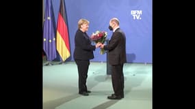 Angela Merkel quitte la chancellerie après 16 années au pouvoir et passe la main à Olaf Scholz