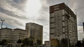 Les députés se penchent lundi sur une proposition de loi visant à durcir les conditions de maintien dans un logement social, un texte vivement critiqué par la gauche et les professionnels du secteur