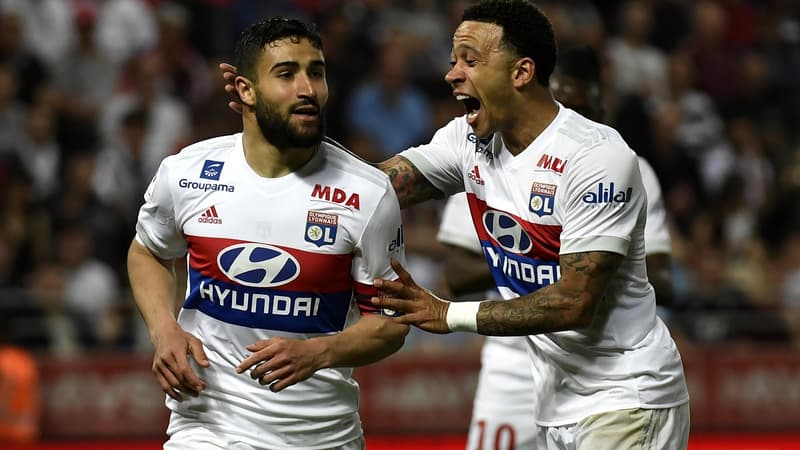 Nabil Fekir (à gauche)
