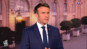 Emmanuel Macron sur TF1 ce mercredi 6 avril 2022.