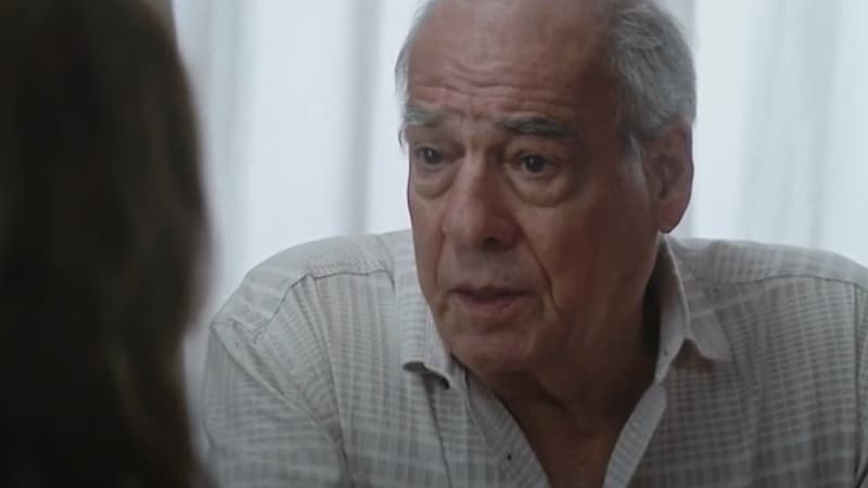 Michel Cordes, alias Roland Marci, dans un épisode de la série "Plus belle la vie".
