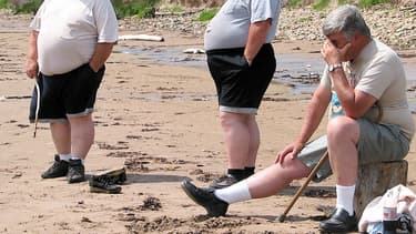 Trois personnes atteintes d'obésité