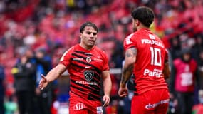Antoine Dupont et Romain Ntamack avec le Stade Toulousain, en décembre 2024.
