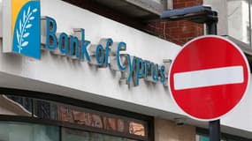 Selon un porte-parole du gouvernement, le Parlement chypriote s'apprête à rejeter la taxe sur les dépôts bancaires négociée avec les pays de l'Eurogroupe dans le cadre d'un plan de renflouement de 10 milliards de dollars du pays. L'examen de la mesure par