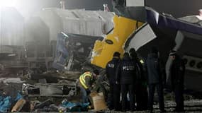 Au moins huit personnes ont été tuées et 35 autres blessées lors de la collision de deux trains à Hordorf, dans l'est de l'Allemagne. /Photo prise le 30 janvier 2011/REUTERS/Thomas Peter