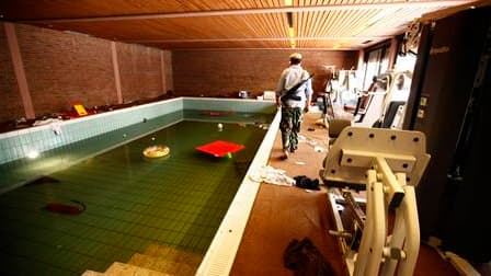 Piscine et appareils de fitness dans une maison appartenant à l'un des fils de Mouammar Kadhafi, Hannibal, à Tripoli. Les luxueuses résidences des enfants de Mouammar Kadhafi témoignent de l'accaparement de la richesse libyenne par la famille du "guide".