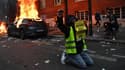De violents incidents ont émaillé la manifestation contre la loi "sécurité globale" à Paris, le 5 décembre 2020