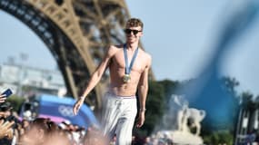 Léon Marchand au Trocadéro, le 6 août 2024