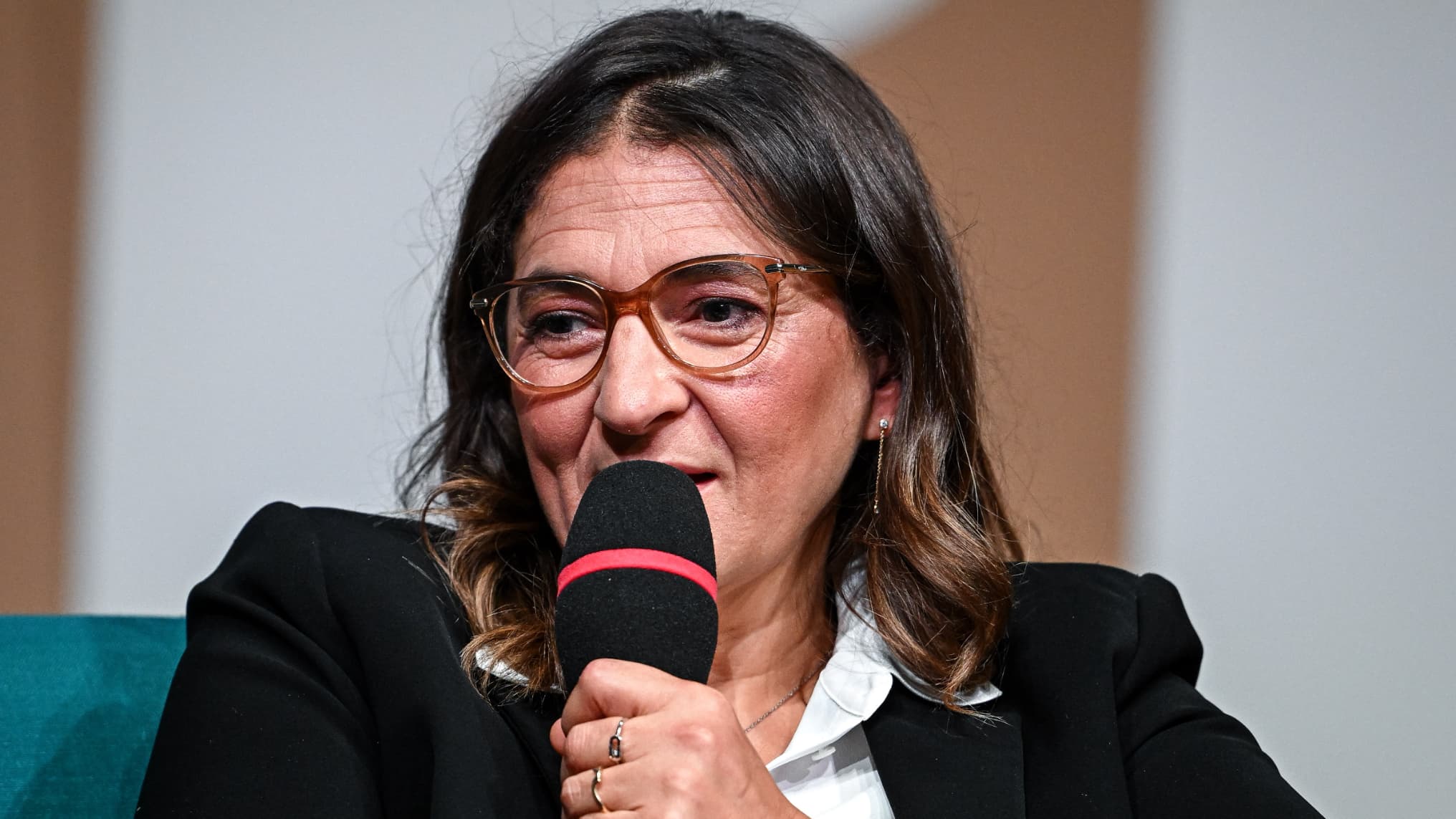 "TU VOIS UNE FEMME DANS CE BOURBIER?": FAYZA LAMARI, LA MÈRE DE MBAPPÉ, RÉVÈLE L'UNE DE LEURS DISCUSSIONS "QUAND ÇA N'ALLAIT PAS BIEN"