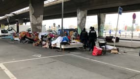 Le campement installé sous un pont de la Confluence a été évacué ce mercredi.