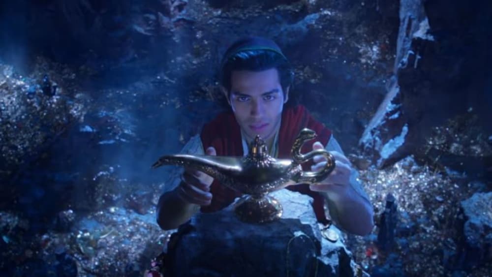 Mena Massoud dans Aladdin Mena Massoud dans Aladdin