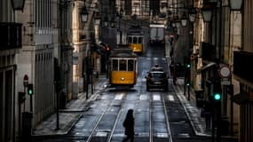 Une rue de Lisbonne le 15 janvier 2021