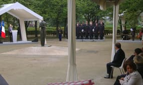 L'hommage aux victimes du terrorisme dans les jardins de l'Hôtel national des Invalides, à Paris