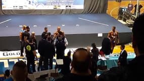 Ce bodybuilder gifle un juge (très fort) après avoir perdu un concours