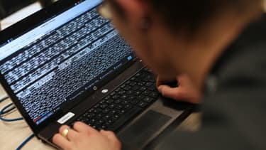 Un étudiant en école d'ingénieur lors de la première édition du Steria Hacking Challenge, le 16 mars 2013 à Paris. (Photo d'illustration)