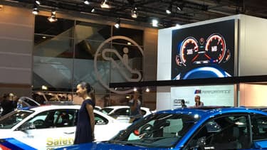 Les M3 et M4 sont les stars du stand BMW M, une première pour la gamme haute performance du constructeur allemand sur un salon.
