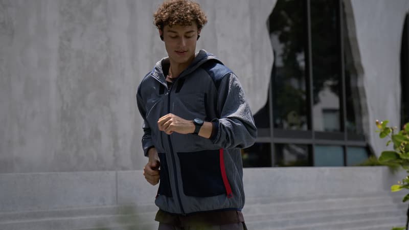 La montre connectée HUAWEI WATCH 5 intègre les nouvelles technologies X-TAP, profitez-en vite