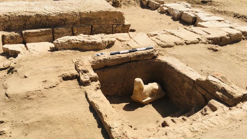 Égypte: un sphinx représentant un empereur romain découvert près d'un temple