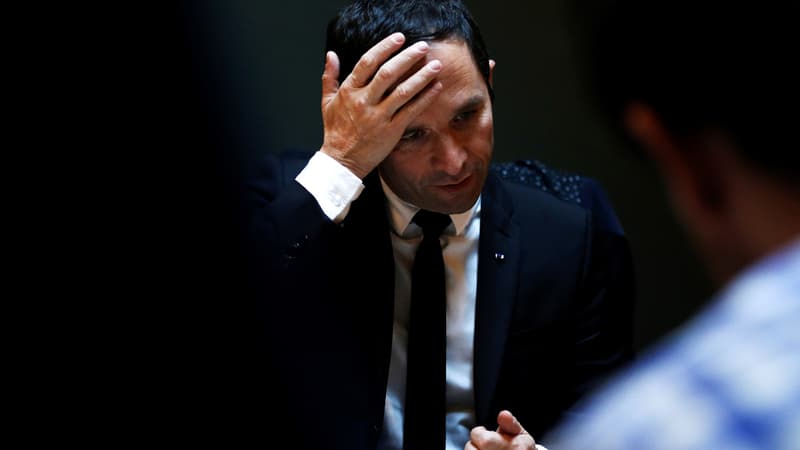 Benoît Hamon fait l'objet de critiques de la part de plusieurs ministres.