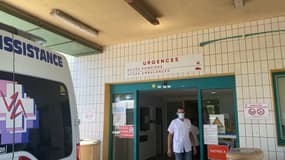 L'entrée des urgences de Hyères, dans le Var.