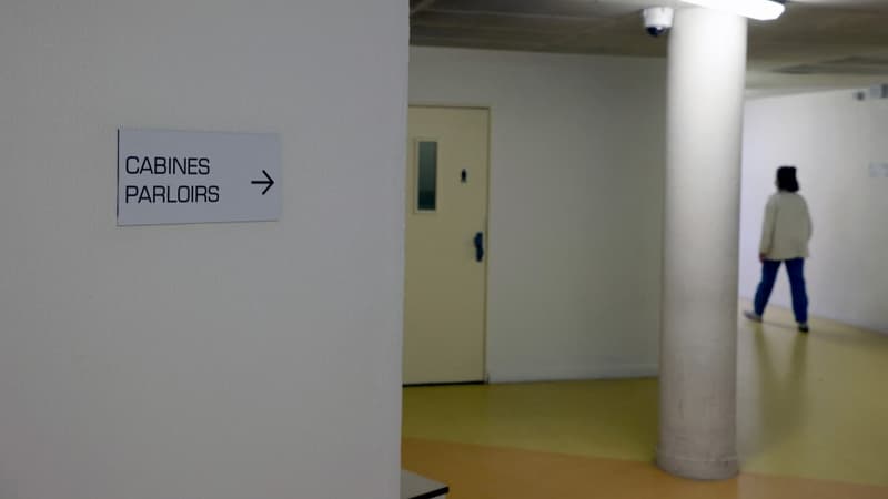 Le couloir des parloirs de la prison de Fleury-Merogis, en Essonne, le 15 septembre 2021 (illustration)