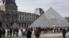 La pyramide du Louvre (Paris), le 5 novembre 2025. (Illustration)