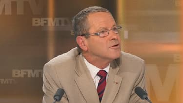 Le général Jean-Claude Thomann sur le plateau du "Soir BFM"