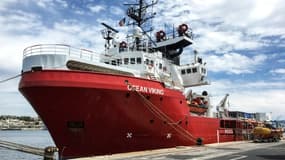 L'Ocean Viking de l'ONG SOS Méditerranée dans le port de Marseille, le 18 juin 2020