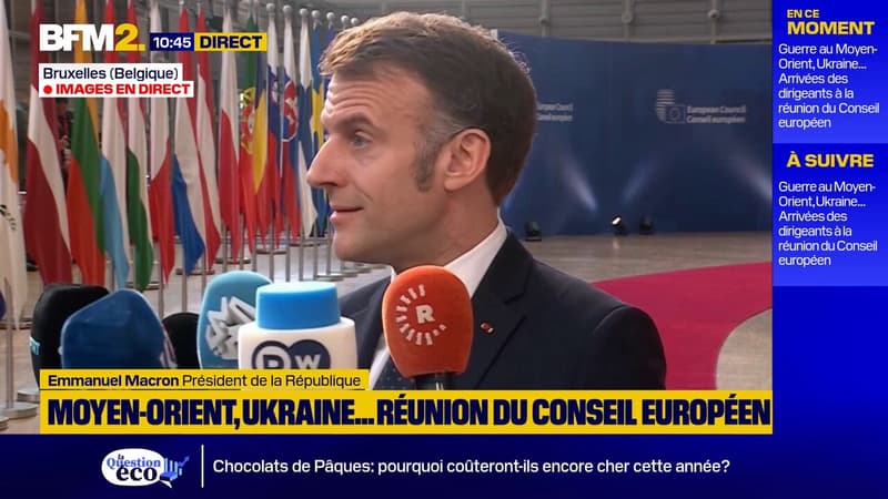 "Nous devons accroitre nos capacités de productions militaires", assure Emmanuel Macron à son arrivée à la réunion du Conseil européen