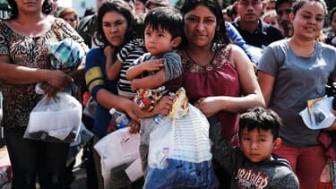 Des migrants à la frontière entre les Etats-Unis et le Mexique, en juin 2018.