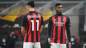 Zlatan Ibrahimovic et Rafael Leao avec le maillot de l'AC Milan, en novembre 2020