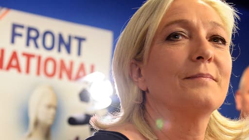 La présidente du Front national Marine Le Pen, dimanche soir, au siège du Front national à Nanterre.