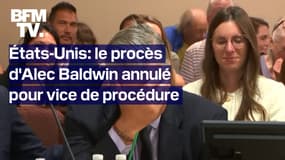 États-Unis: les larmes d’Alec Baldwin après l’annulation de son procès pour homicide involontaire  