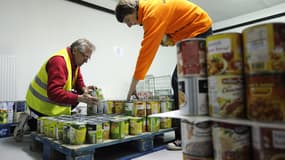 Des bénévoles de la banque alimentaire du Bas-Rhin, à Strasbourg. Seuls les administrateurs des associations pourront bénéficier de ce nouveau congé.