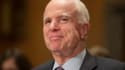 Le sénateur John McCain, ici en janvier 2017, a notamment voté contre l'abrogation partielle d'Obamacare voulue par Trump.