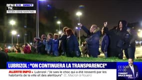 Rouen: Emmanuel Macron hué à sa sortie de la mairie